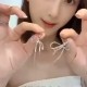 30岁女博主忙碌一天，回家卸妆洗澡