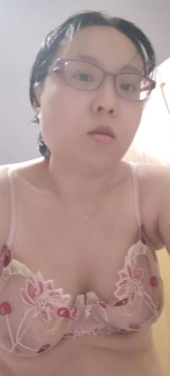 吃瓜# 一名网友花5块钱 买的美女性感照片  第10张