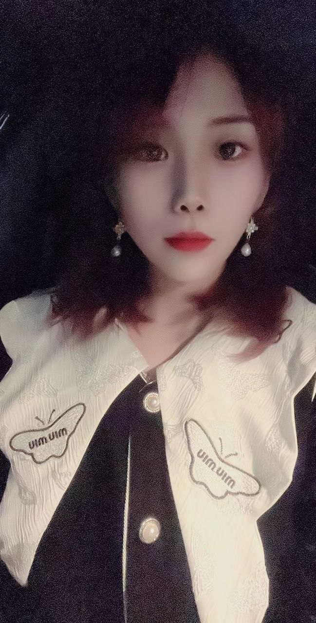 #吃瓜 刚结婚一年多的少妇宝妈 背着老公跟我在家里约，酒店开房约，车震都玩过，这骚货，越玩越骚  宝妈 车震 人妻 第3张